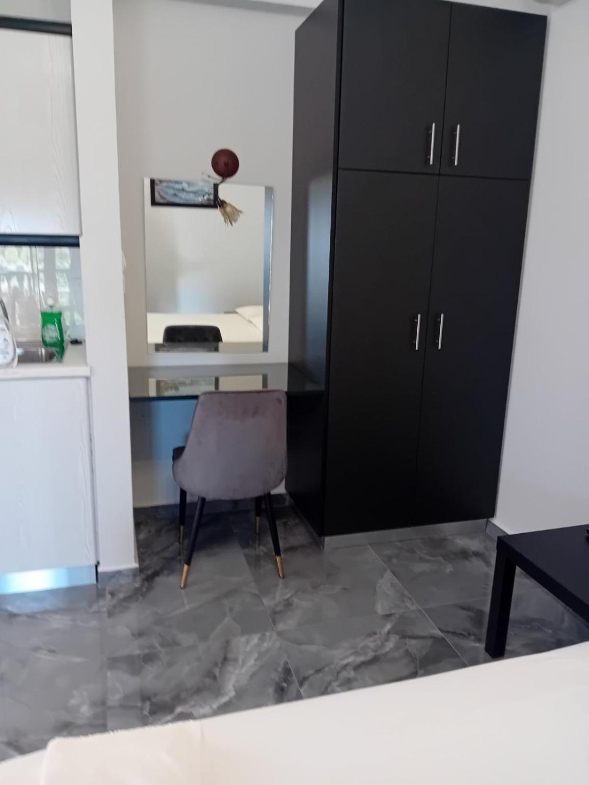 קאטליוס Eleni'S Studios מראה חיצוני תמונה